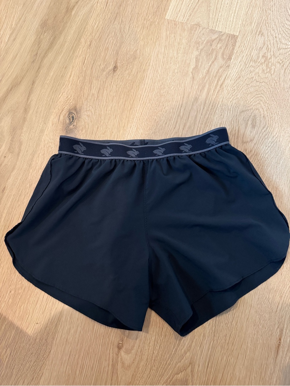 Rabbit Women’s Split Shirts Black Size Small Running Shorts